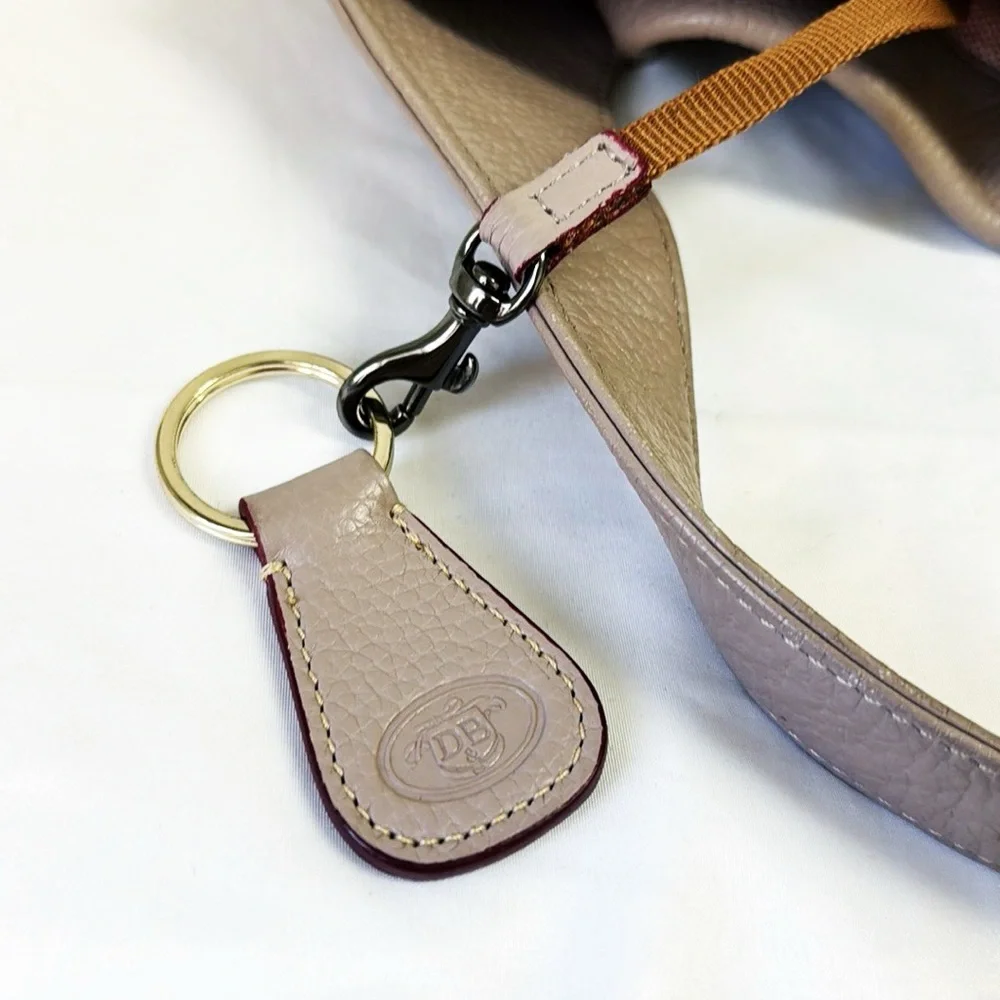 DOONEY & BOURKE Pebbled Leather Gray Logo Lock Sac Size 12”x12.5”x5” - Picture 7 of 12